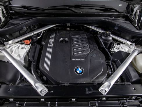 Used 2023 BMW X5 sDrive40i w/ M Sport Package RWD image 55