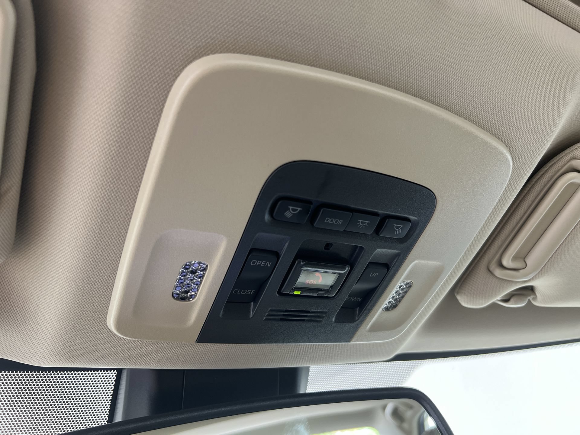 Used 2024 Toyota Camry LE w/ Convenience Package FWD image 20
