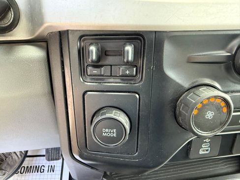 Used 2023 Ford F250 XL w/ 360-Degree Camera Package RWD image 16