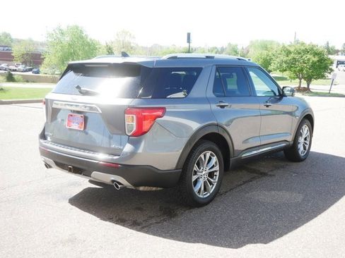 Certified 2022 Ford Explorer Limited w/ Class IV Trailer Tow Package AWD/4WD image 5