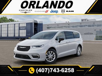 New 2026 Chrysler Pacifica Limited w/ Trailer Tow Group