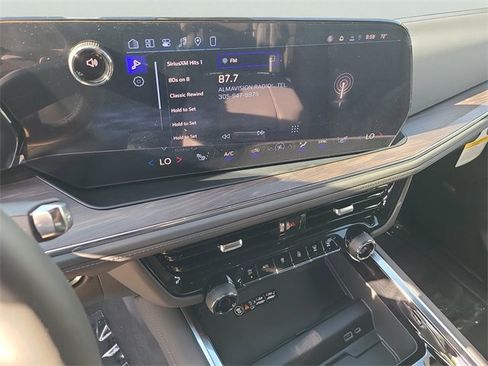 New 2026 Chevrolet Suburban LT w/ Comfort Package image 32