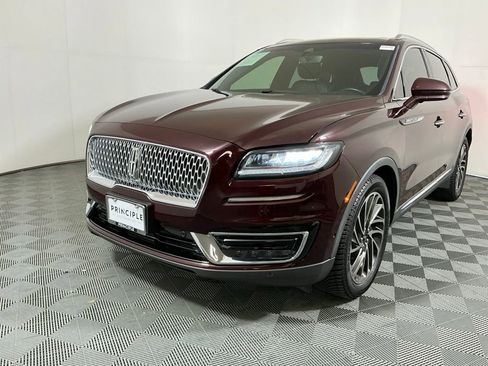 Used 2020 Lincoln Nautilus Reserve FWD image 23