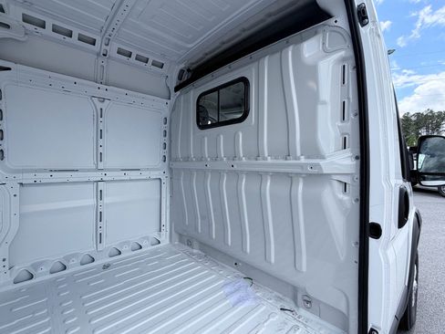 New 2026 RAM ProMaster 3500 w/ Quick Order Package 22G SLT FWD image 6