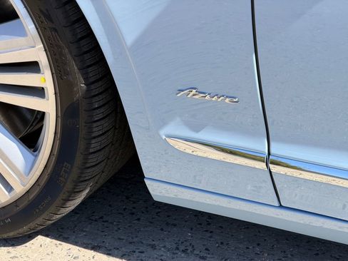 New 2026 Bentley Flying Spur Plug-In Hybrid image 17