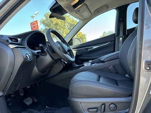 New 2025 INFINITI QX50 Luxe image 11