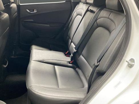 Used 2022 Hyundai Kona Limited AWD/4WD image 23