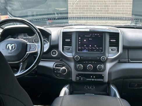 Used 2023 RAM 1500 Big Horn AWD/4WD image 18