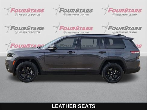 Used 2023 Jeep Grand Cherokee L Laredo image 8