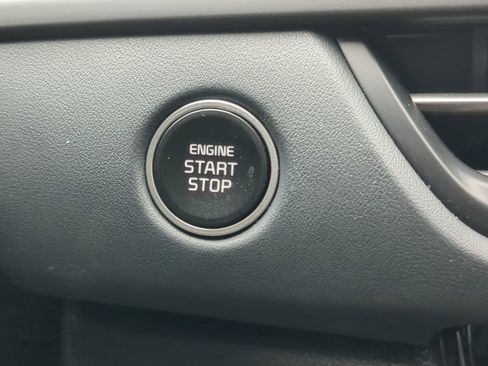 Certified 2025 Kia Seltos EX w/ EX Sunroof Package image 23