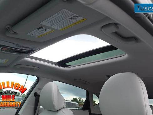 New 2026 Hyundai Kona Limited FWD image 24
