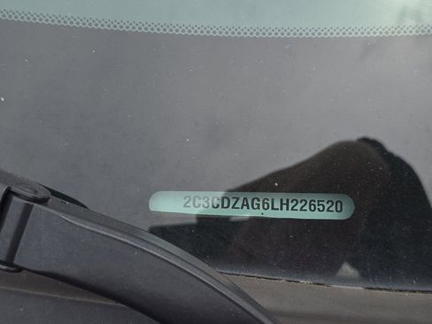 Used 2020 Dodge Challenger SXT RWD image 2
