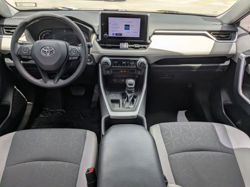 Used 2023 Toyota RAV4 XLE w/ Convenience Package FWD image 14