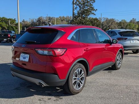 Used 2022 Ford Escape SEL image 3