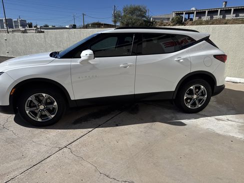 Used 2023 Chevrolet Blazer LT image 4