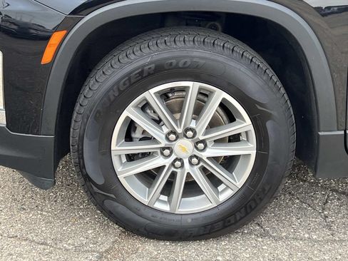 Used 2022 Chevrolet Traverse LT FWD image 26