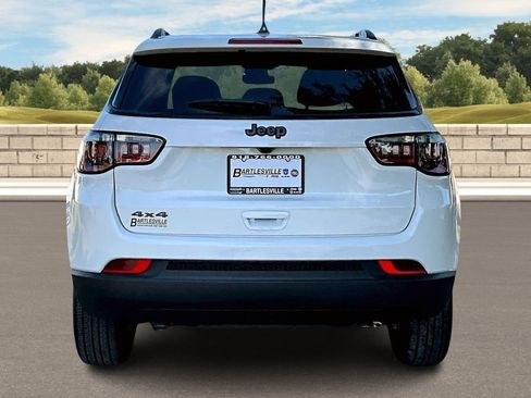 New 2026 Jeep Compass Latitude image 4