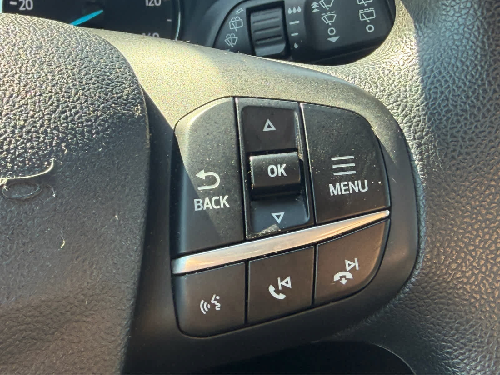 Used 2022 Ford Escape SE AWD/4WD image 18