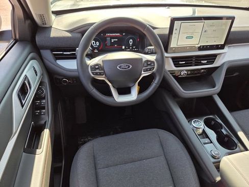New 2026 Ford Explorer Active RWD image 34
