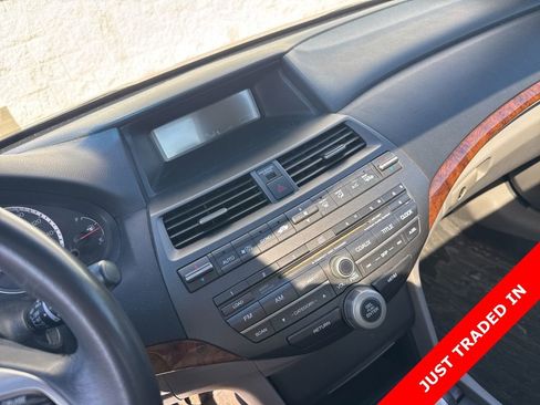 Used 2011 Honda Accord EX-L image 8