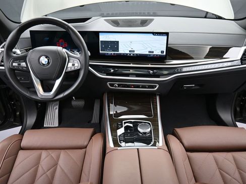 Used 2025 BMW X5 xDrive40i image 13