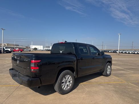 Certified 2022 Nissan Frontier SV w/ Technology Package image 14