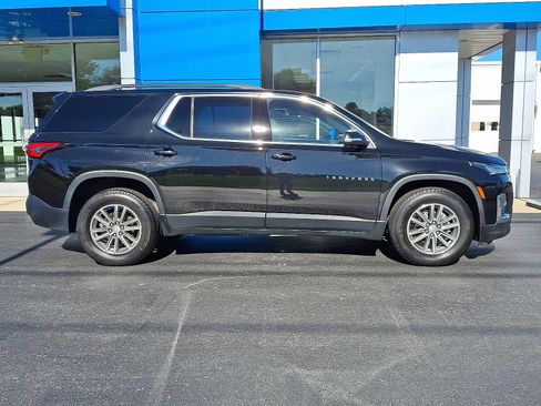 Used 2022 Chevrolet Traverse LT w/ LPO, Floor Liner Package image 7