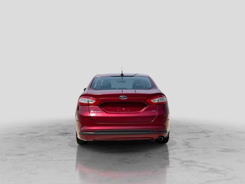 Used 2013 Ford Fusion SE FWD image 5