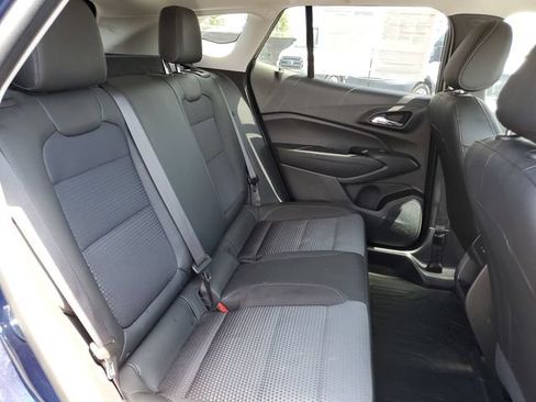 Certified 2024 Chevrolet Trax LT w/ Driver Confidence Package FWD image 25