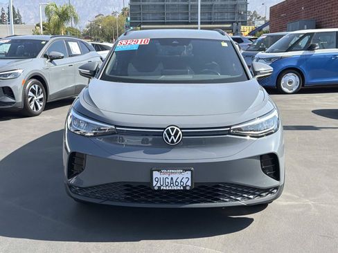 Certified 2025 Volkswagen ID.4 Pro RWD image 2