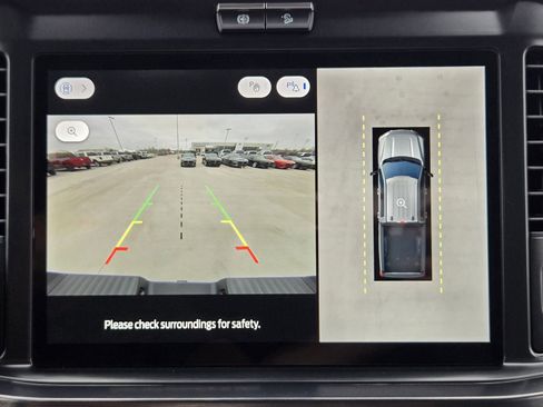 New 2026 Ford F250 Lariat w/ Black Appearance Package image 22