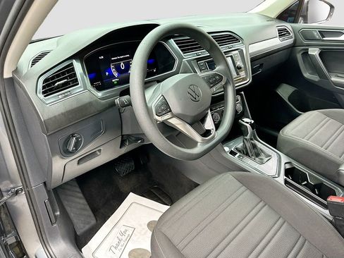 Used 2023 Volkswagen Tiguan S FWD image 9