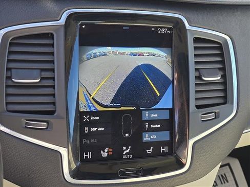 Used 2020 Volvo XC90 T6 Momentum w/ Protection Package Premier image 5