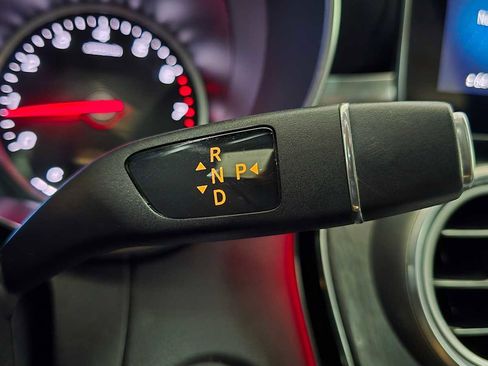 Used 2020 Mercedes-Benz GLC 300 4MATIC image 37