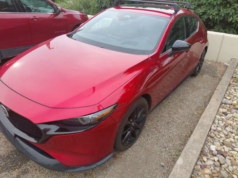Used 2024 MAZDA MAZDA3 Hatchback w/Premium Plus Pkg AWD/4WD image 4