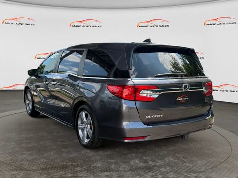 Used 2018 Honda Odyssey EX image 8