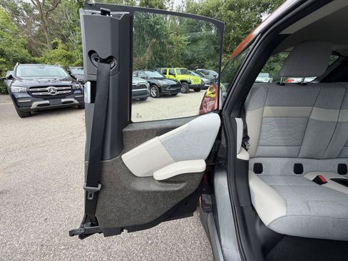 Used 2014 BMW i3 w/ Range Extender RWD image 30