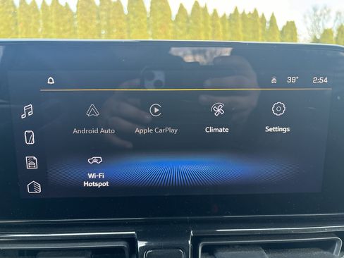 Used 2024 Chevrolet TrailBlazer RS w/ Convenience Package image 26