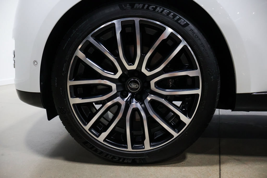 Used 2023 Land Rover Range Rover Long Wheelbase Autobiography AWD/4WD image 12