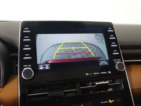 Used 2019 Toyota Avalon Limited image 6