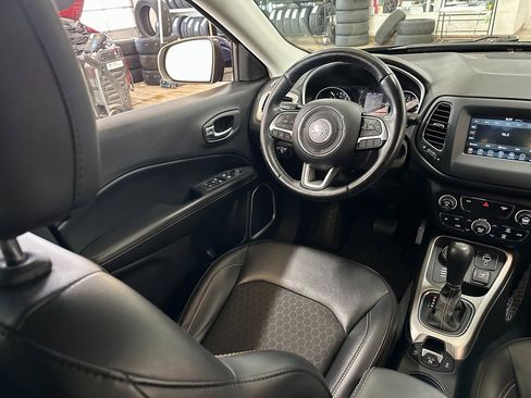 Used 2019 Jeep Compass Latitude w/ Cold Weather Group image 13