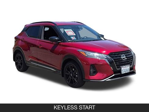Used 2023 Nissan Kicks SR FWD image 2