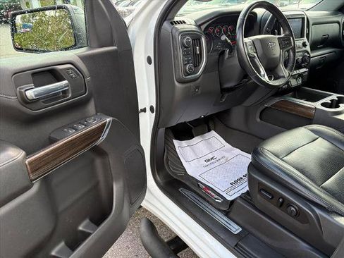 Certified 2021 Chevrolet Silverado 1500 LT Trail Boss image 11