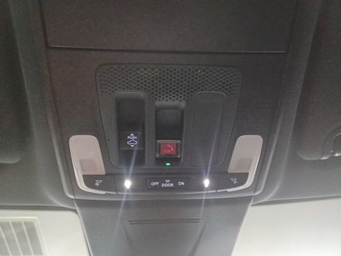 Used 2025 Honda Civic Sport image 23