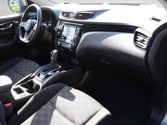 Used 2019 Nissan Rogue Sport SV w/ Technology Package AWD/4WD image 26