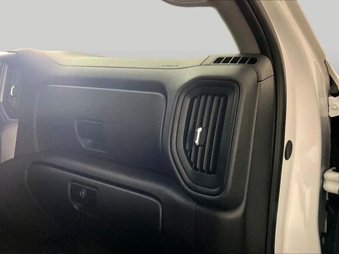 Used 2025 Chevrolet Silverado 1500 Custom Trail Boss AWD/4WD image 17