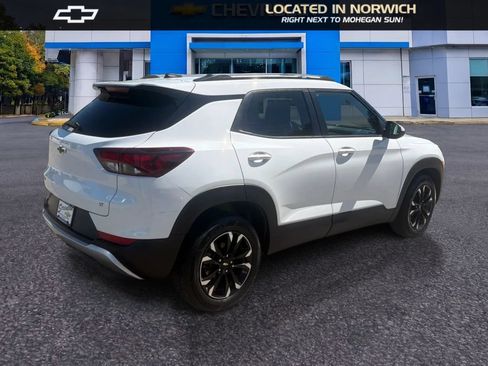 Certified 2023 Chevrolet TrailBlazer LT w/ Convenience Package FWD image 5