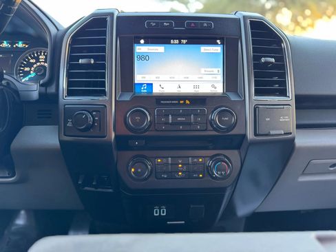 Used 2018 Ford F150 XLT w/ Equipment Group 302A Luxury image 21