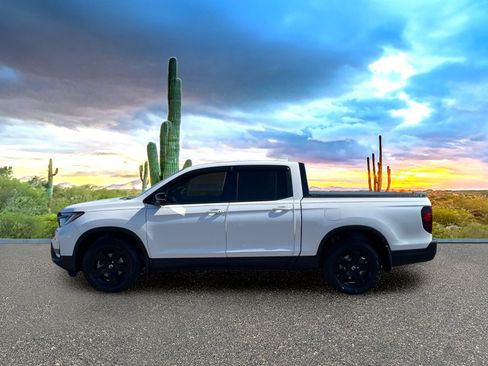 Used 2024 Honda Ridgeline Black Edition image 3