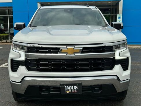 Used 2024 Chevrolet Silverado 1500 LT AWD/4WD image 2